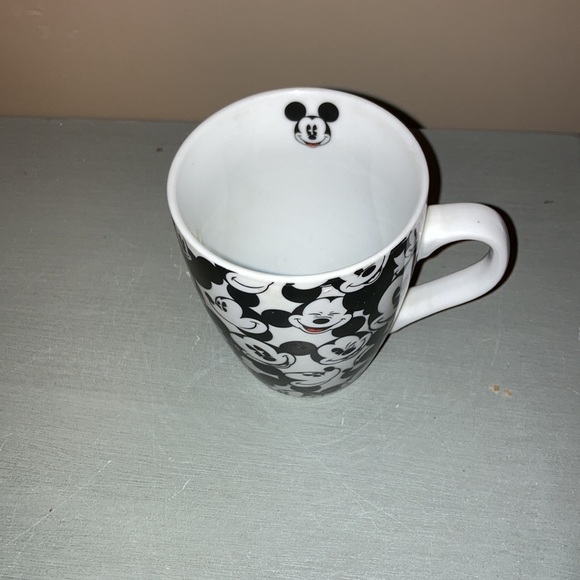 Disney Collectors Coffee Tea Repeat Faces Mug - Picture 2 of 3